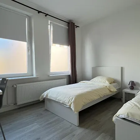 Studio-Apartments Fuer Monteure & Businessgaeste Zentral In Neumuenster Exterior photo