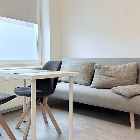 Studio-Apartments Fuer Monteure & Businessgaeste Zentral In Neumuenster Exterior photo