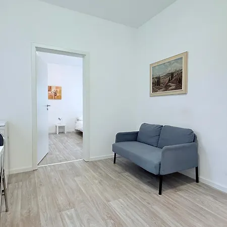 Studio-Apartments Fuer Monteure & Businessgaeste Zentral In Neumuenster Exterior photo