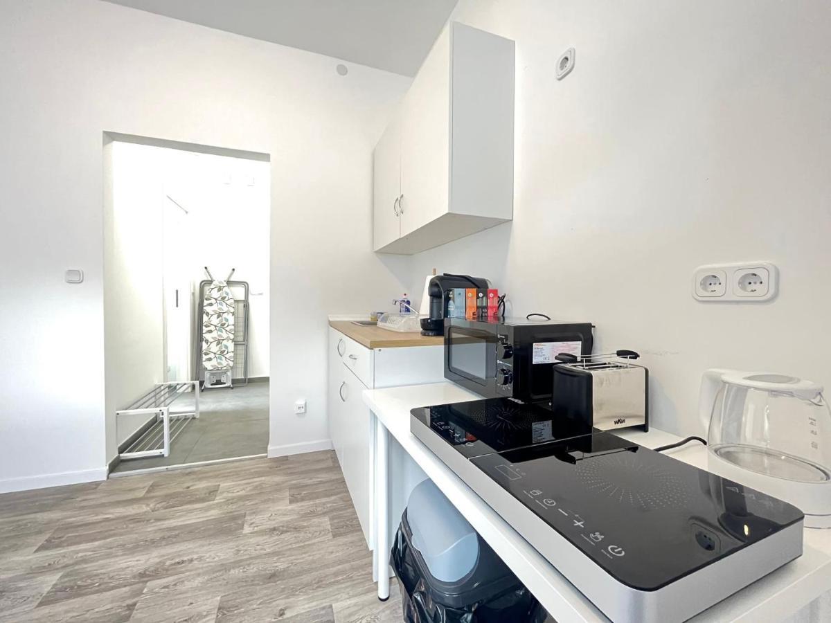 Apartment Studio-apartments Fuer Monteure & Businessgaeste Zentral In