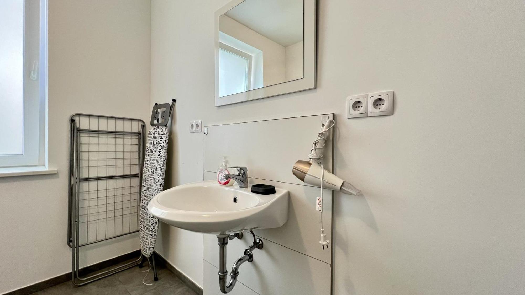 Studio-apartments Fuer Monteure & Businessgaeste Zentral In * Neumuenster