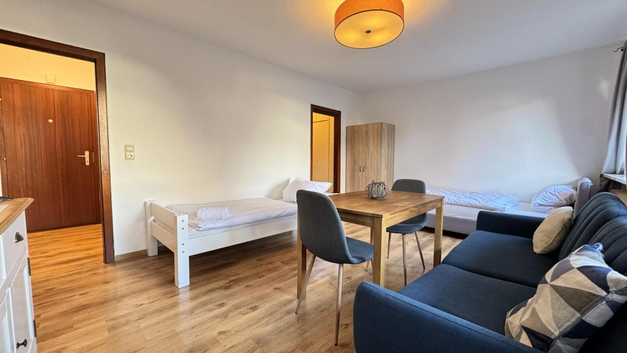 Studio-apartments Fuer Monteure & Businessgaeste Zentral In Neumuenster