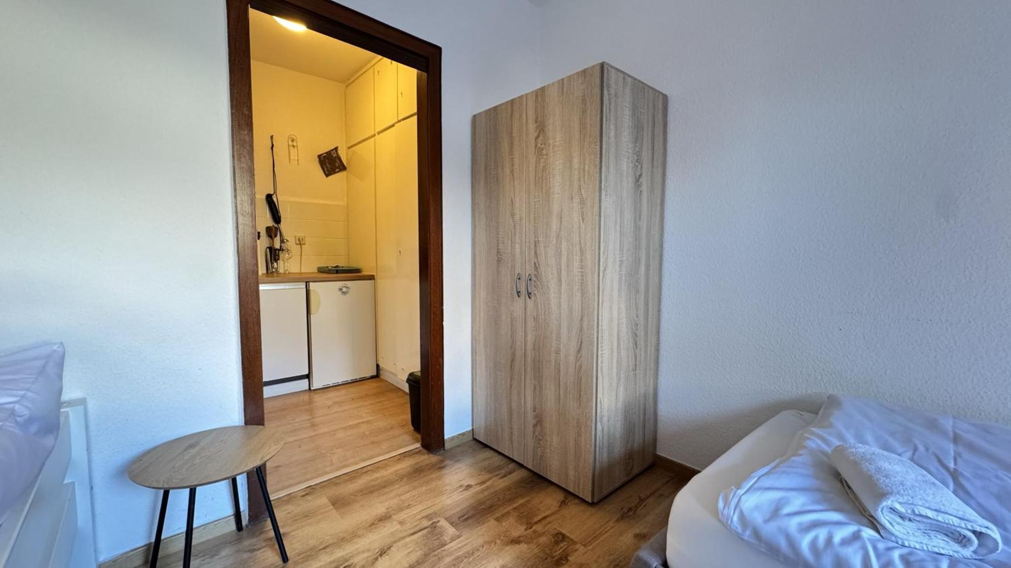 Studio-apartments Fuer Monteure & Businessgaeste Zentral In * Neumuenster