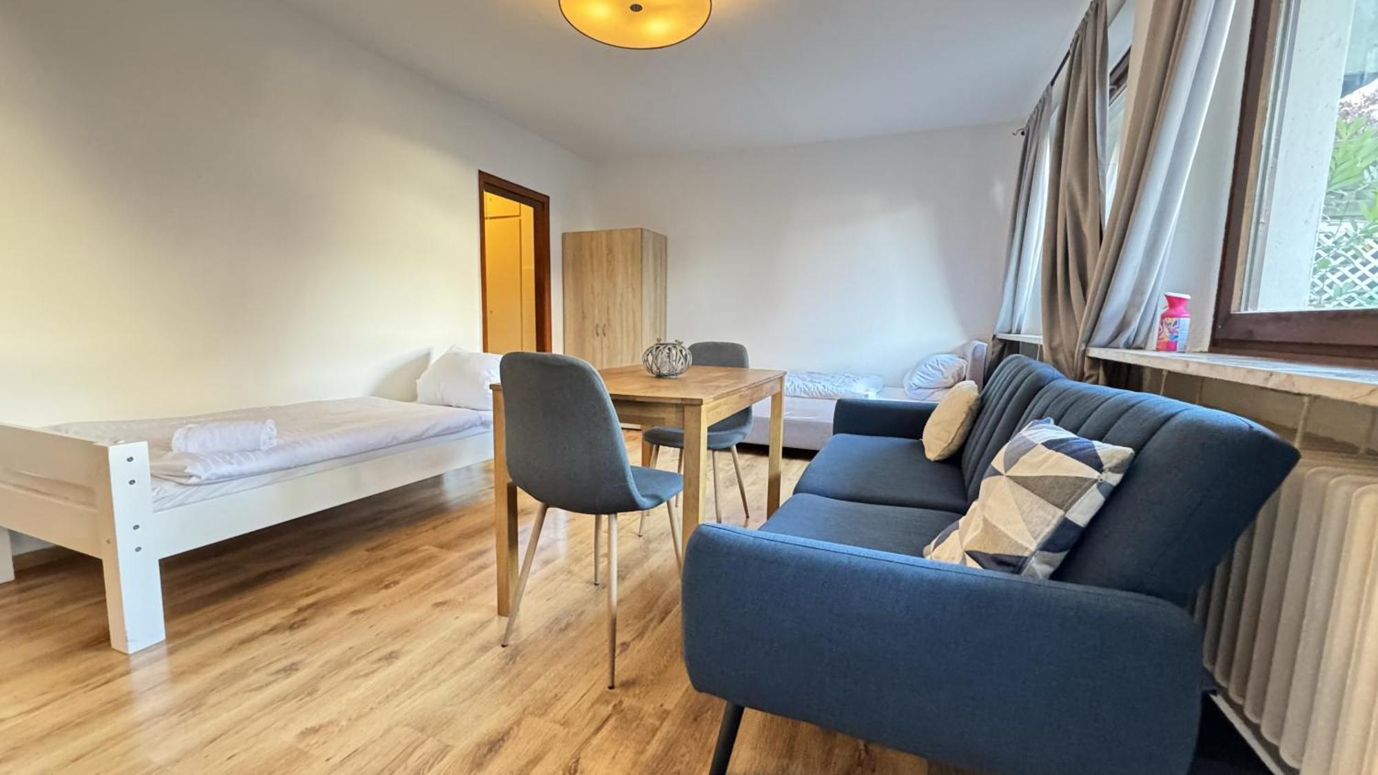 Studio-apartments Fuer Monteure & Businessgaeste Zentral In Apartment *