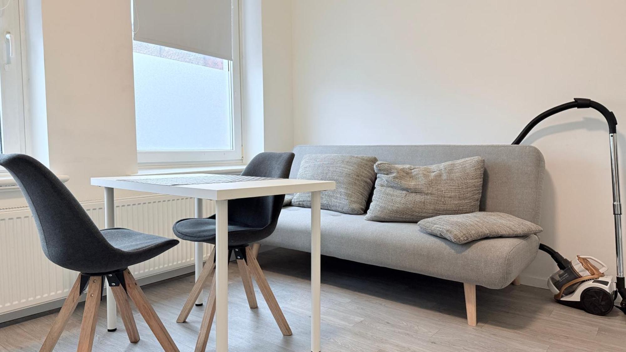 Studio-apartments Fuer Monteure & Businessgaeste Zentral In * Neumuenster